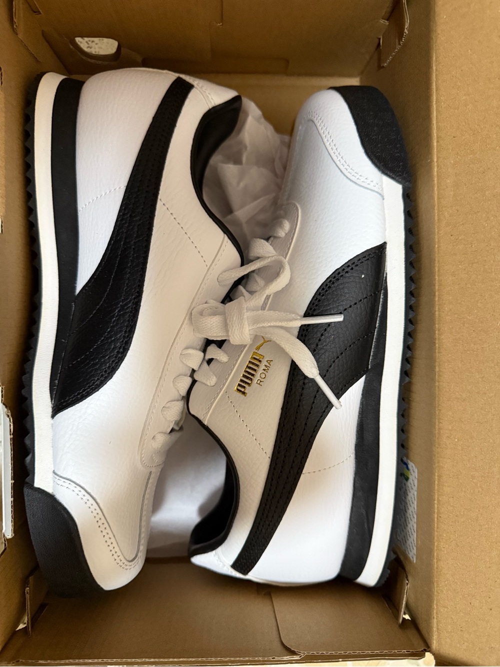 Men’s PUMA sneaker shoes